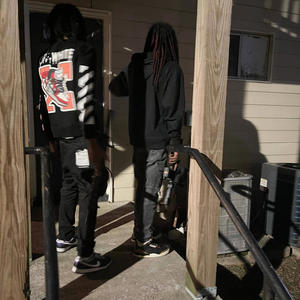 Find sum safe (feat. Jaysticcs) (Explicit)