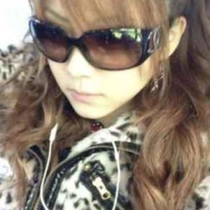 i kno wat dem sluttz do (feat. xoly & s2k) (Explicit)