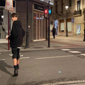 ¿Dónde estás? (feat. nailuxx) (Explicit)