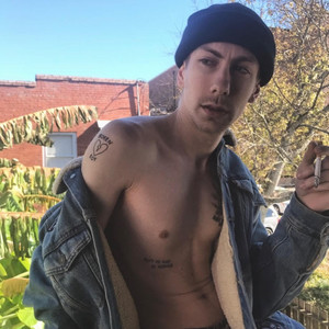 fake smiles (Explicit)