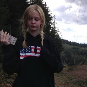 Lay me down (feat. 1crueger) (Explicit)