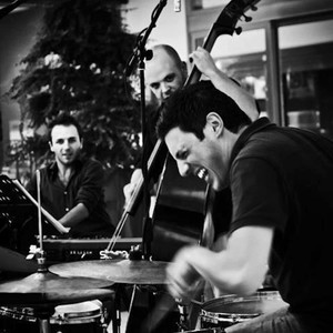 Profumo (feat. Stefano De Rosa & Francesco Galatro)