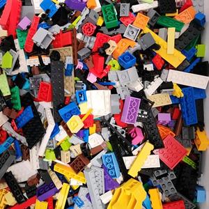 Legos Up My Ass (feat. Yu Hu & Scottdell) (Explicit)