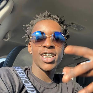 Bad Bitty (feat. Smb Joe) (Explicit)