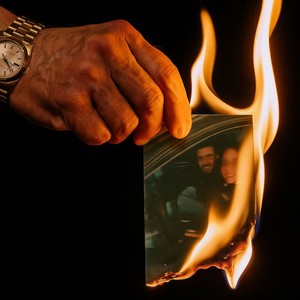 EsTAbAs AQui (Explicit)