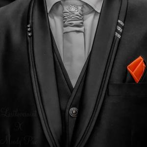 Tuxedo (feat. Moody Pax) (Explicit)