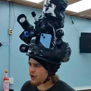 FLAKKKA - on camera (feat. Jugnino) (Explicit)