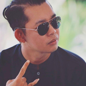 Goyang Sexy (Explicit)