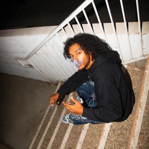 Insecurities (feat. Omari Lyseight) (Explicit)