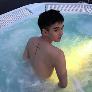英文3D环绕车载电子
