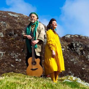 Abair Liom Do Rúin(feat. Tommy Sands)