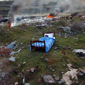 Living In Absurd 4X4 vrs