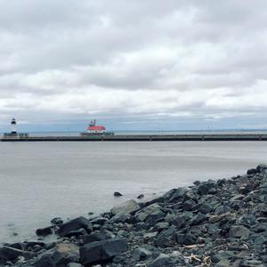 Floating (feat. LoKie Main & Kid Atoms) (Explicit)