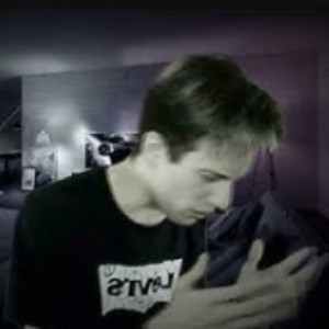 VOGLIO IL COMPUTER VOGLIO LA WII (slowed + reverb)