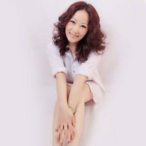 泪蛋蛋掉在酒杯杯里