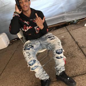 Word Around (feat. Smurkishbandz) (Explicit)