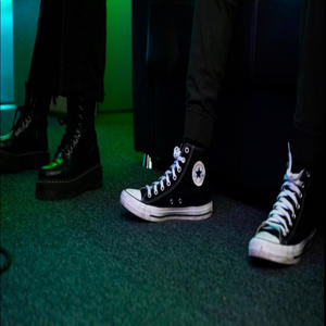 frisky (feat. knasty)