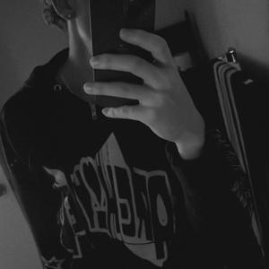 runaway (feat. killmichy) (Explicit)