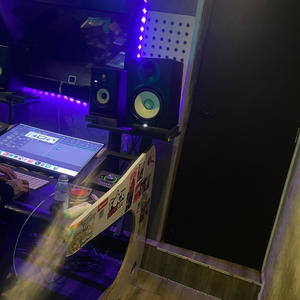 turn around (feat. jah osama) (Explicit)