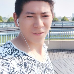 杜鹃花季你在哪 (伴奏)