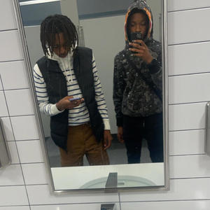 Dog shii (feat. Mobmari, Shun, Jah & YoungRu) (Explicit)