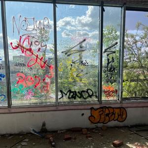 across the room (feat. dhie) (Explicit)