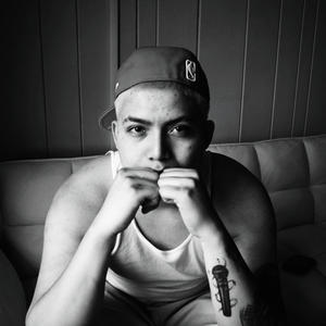 Sola (feat. Vvince) (Explicit)