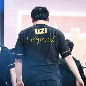 UZI Legend (prod.by XXLOKI)