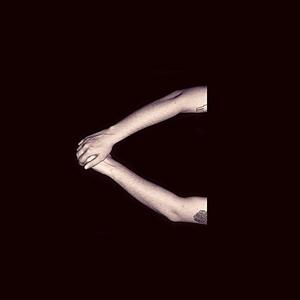 בחורות בגילנו - קומנטרי