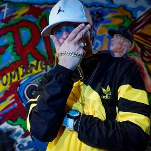 NO SOMOS NA (feat. EMELE)
