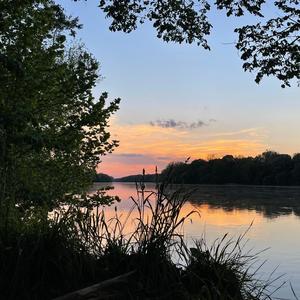 tempts you (feat. riensu) (Explicit)