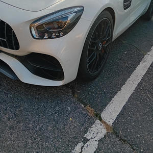 $e nebudeme zdravit (feat. DannyD)