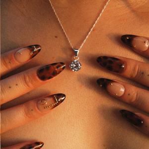 UNA CADENITA (feat. Gravity musik) (Explicit)