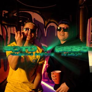 Foto y Beso (feat. Valentino Costanzi)