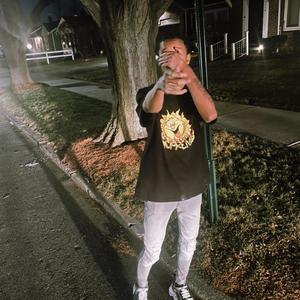 Hunnit million (feat. Lil greedy) (Explicit)