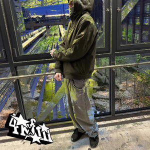 snakes n ladder (feat. 2tony) (Explicit)