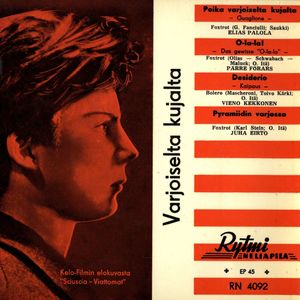 Poika varjoiselta kujalta