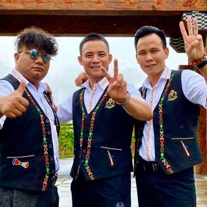 多年以后再写一首我们的歌 (伴奏) - 云南三怪 - qq音乐-千万正版音乐