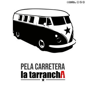 Pela carretera