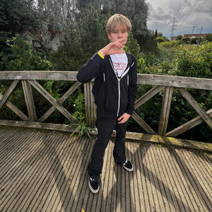 galaxy (feat. Zk blatt) (Explicit)