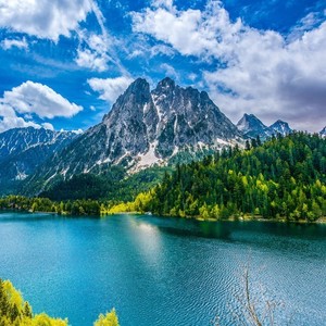 ¿A Quién Buscas? (Explicit)