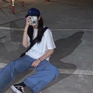 神秘黑衣人 (钢琴曲)