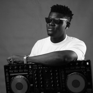 Fire Down (feat. Pepenazi)