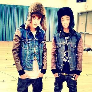 รักเธอมากกว่าธนบัตร (feat. Quintin) (Explicit)