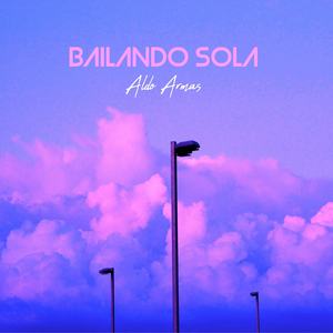 BAILANDO SOLA