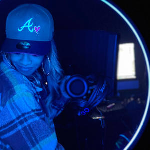 Walk down (feat. Draco 3xs) (Explicit)