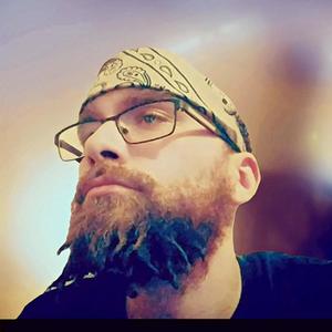 Gucci (feat. Phenyx & Vynom) (Explicit)