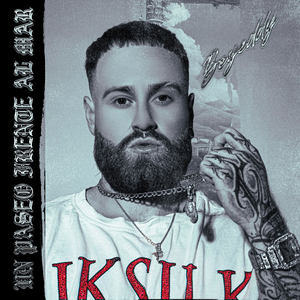 Un paseo frente al mar