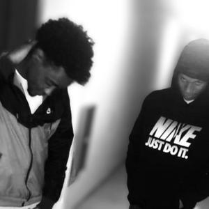 Roll On Me (feat. JLogan) (Explicit)