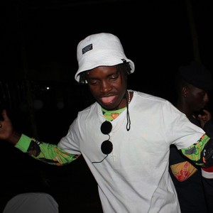 Modimo waka (feat. Crazy Kokwane) (Radio Edit)